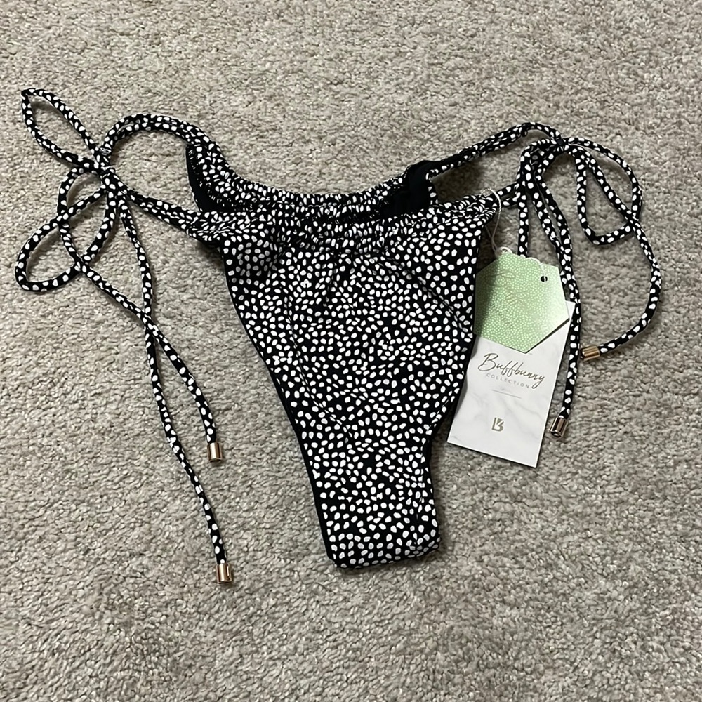 Large Buffbunny bottoms